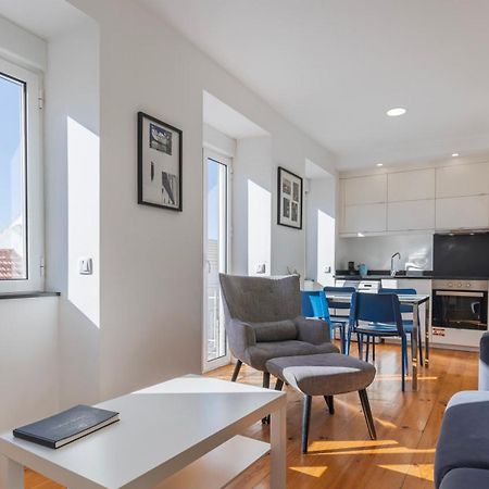 Comfort & Bright Apartment By Lovelystay Lisbona Esterno foto