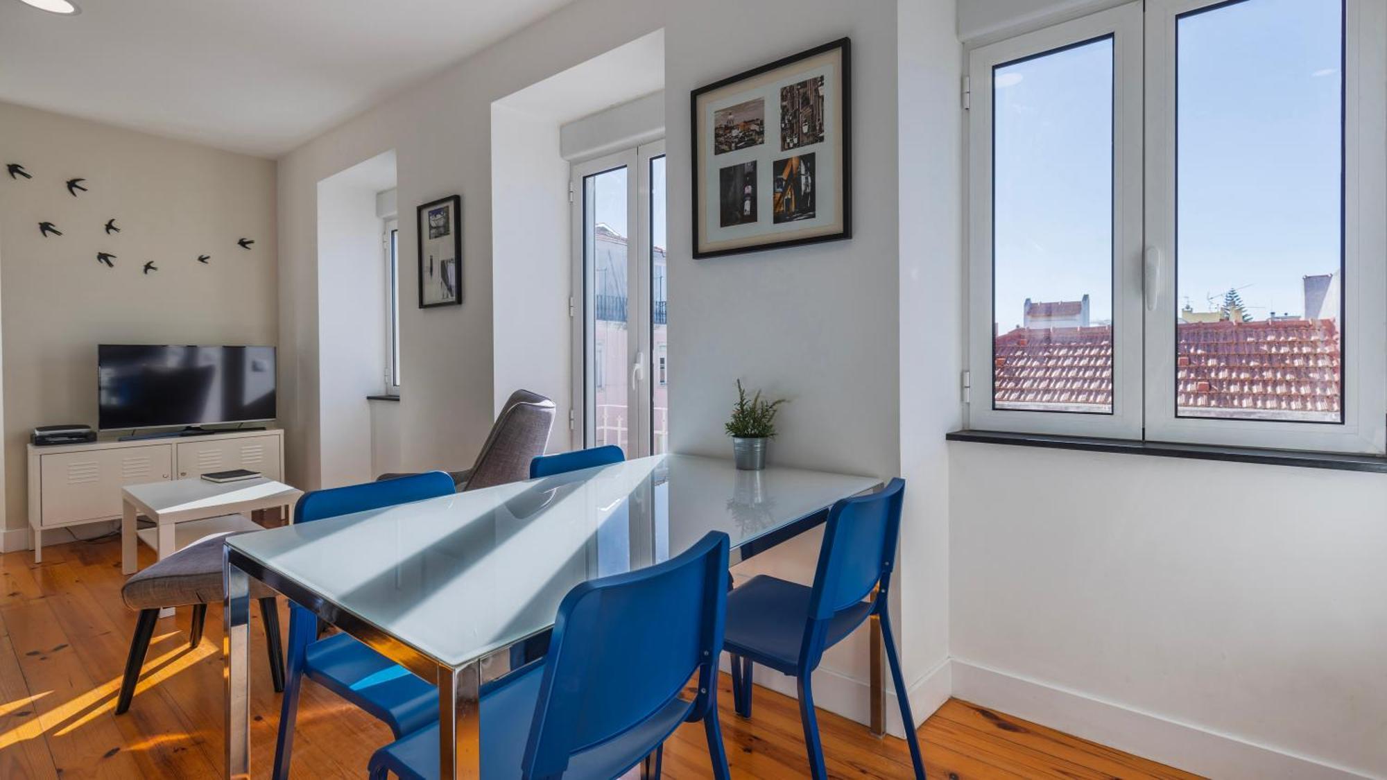 Comfort & Bright Apartment By Lovelystay Lisbona Esterno foto