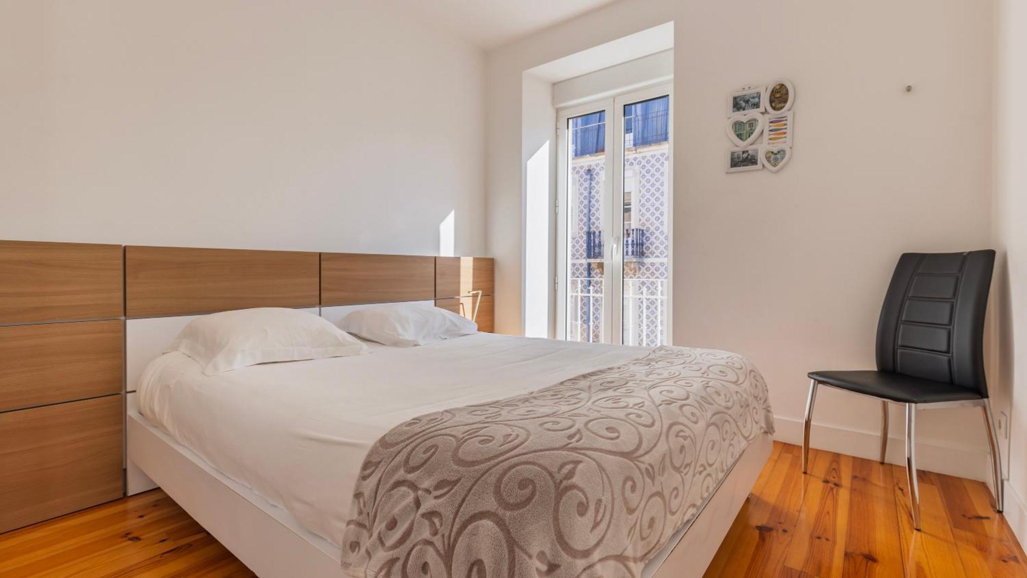 Comfort & Bright Apartment By Lovelystay Lisbona Esterno foto