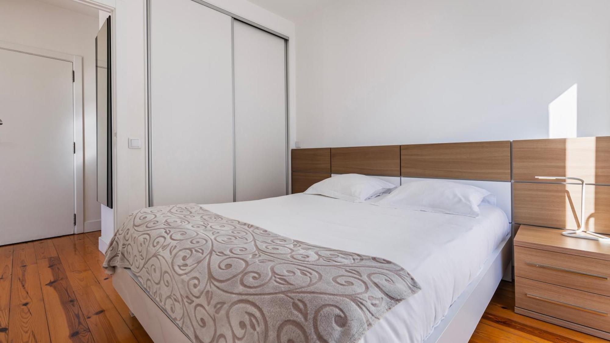 Comfort & Bright Apartment By Lovelystay Lisbona Esterno foto