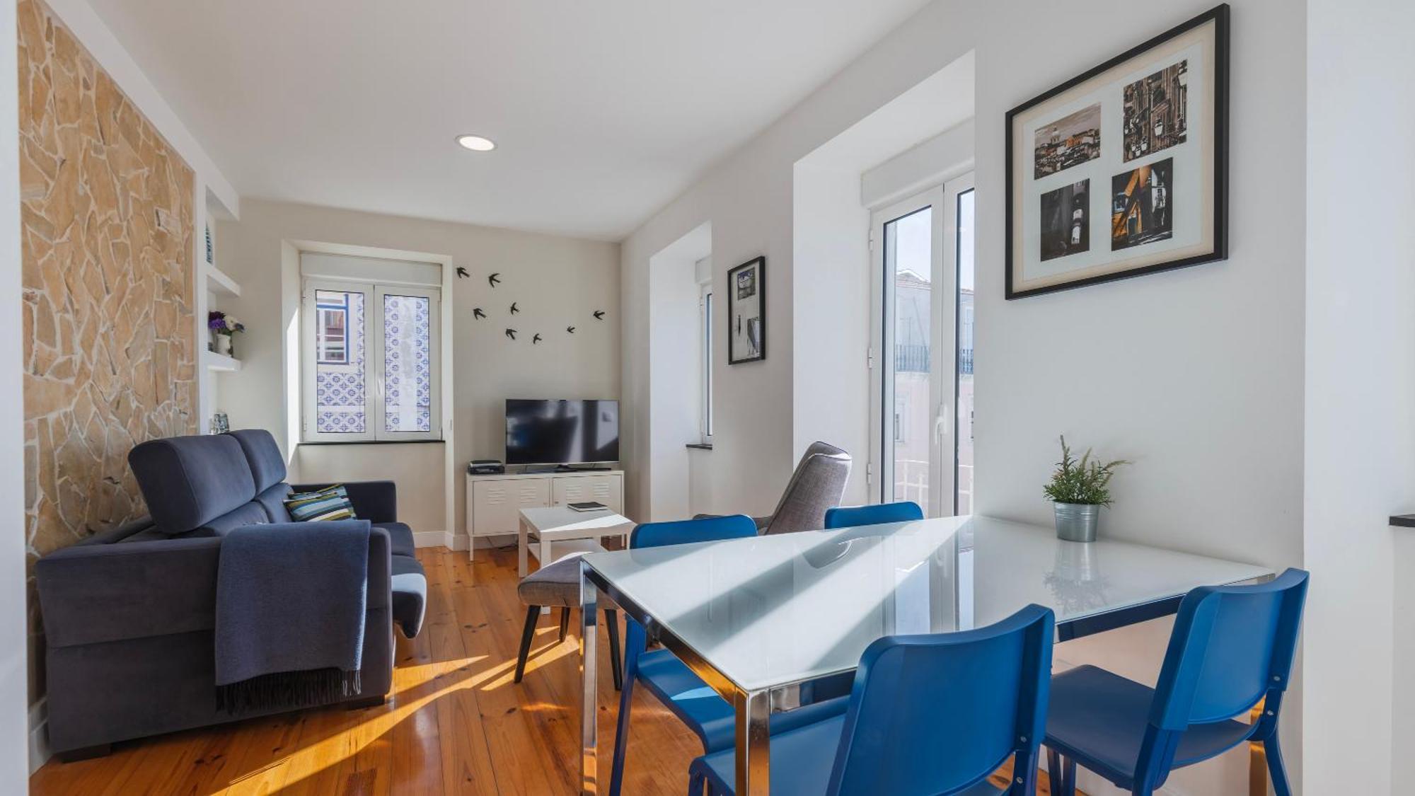 Comfort & Bright Apartment By Lovelystay Lisbona Esterno foto