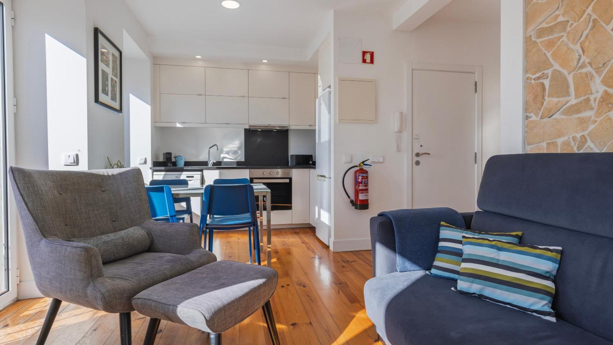 Comfort & Bright Apartment By Lovelystay Lisbona Esterno foto