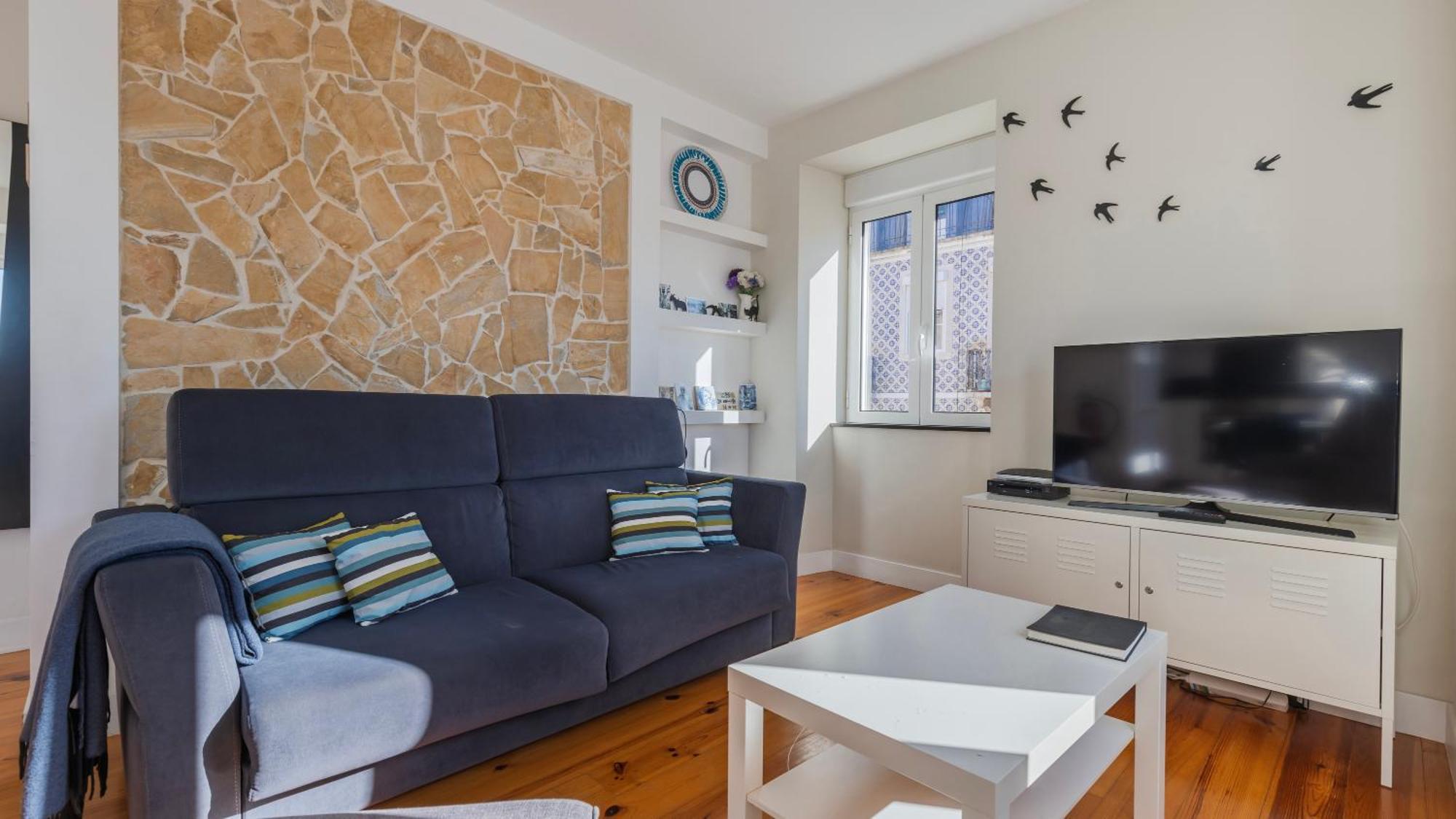 Comfort & Bright Apartment By Lovelystay Lisbona Esterno foto