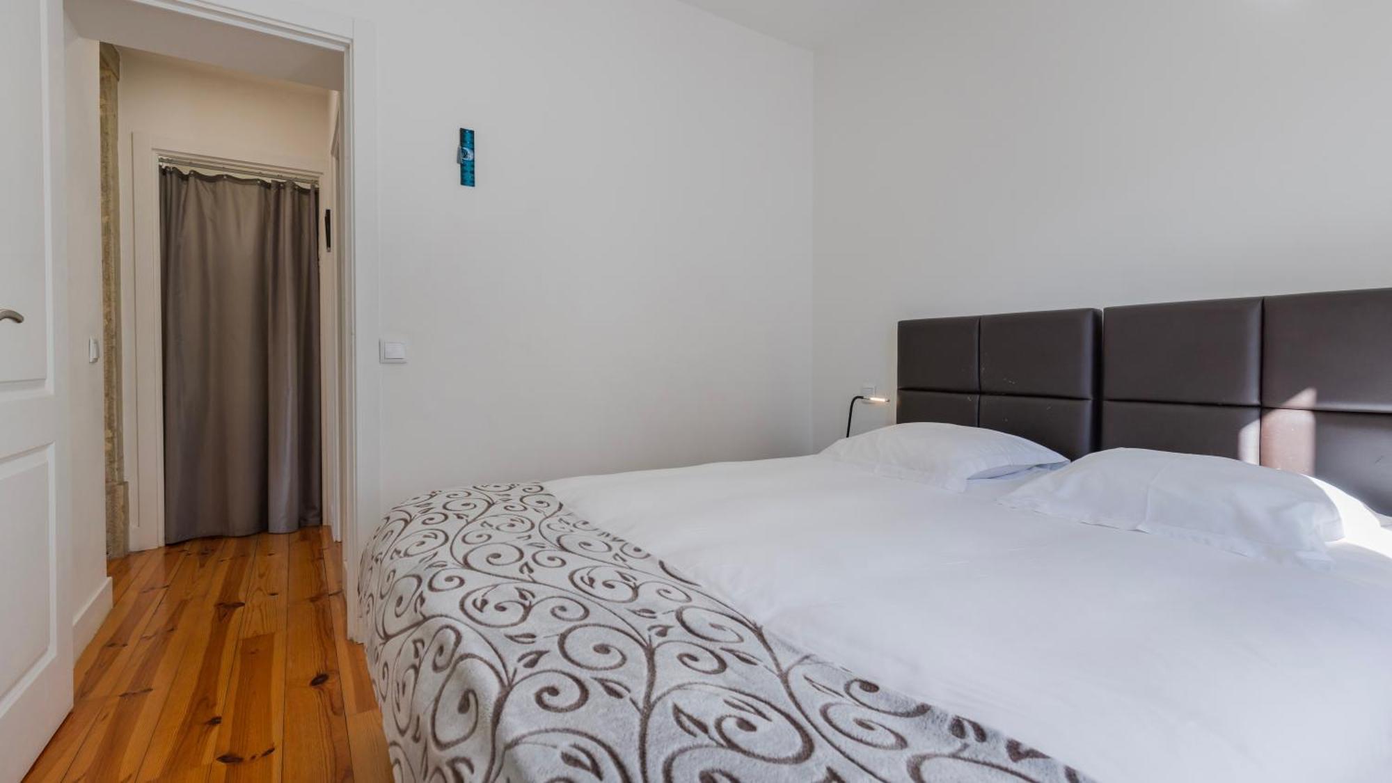 Comfort & Bright Apartment By Lovelystay Lisbona Esterno foto