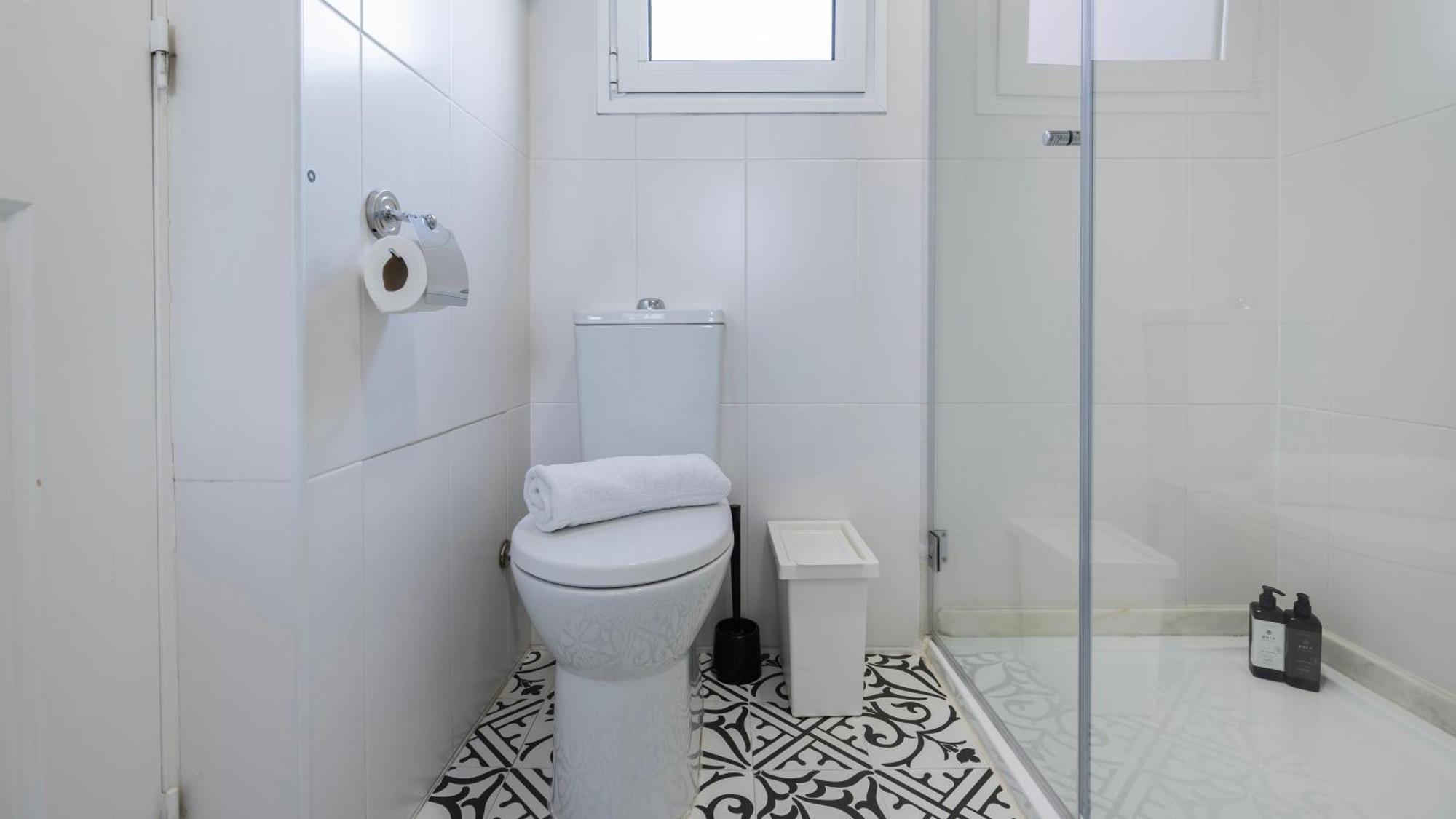 Comfort & Bright Apartment By Lovelystay Lisbona Esterno foto